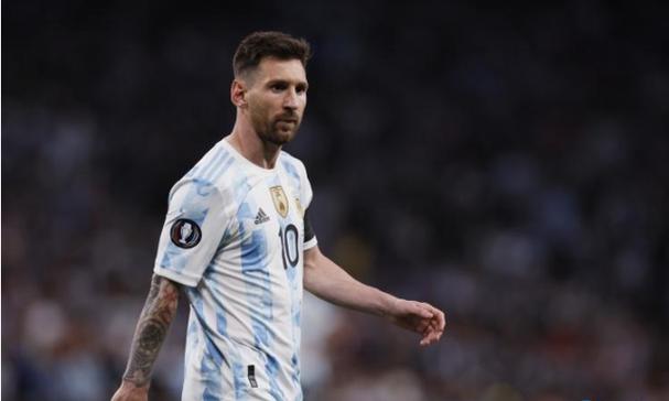 海纳一句话，戳破了巴萨欠款的肥皂泡